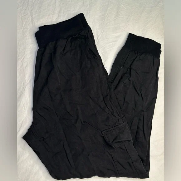 BLANK NYC Cargo Joggers Women’s Pants Black Elastic Band - Size Medium - Picture 3 of 14